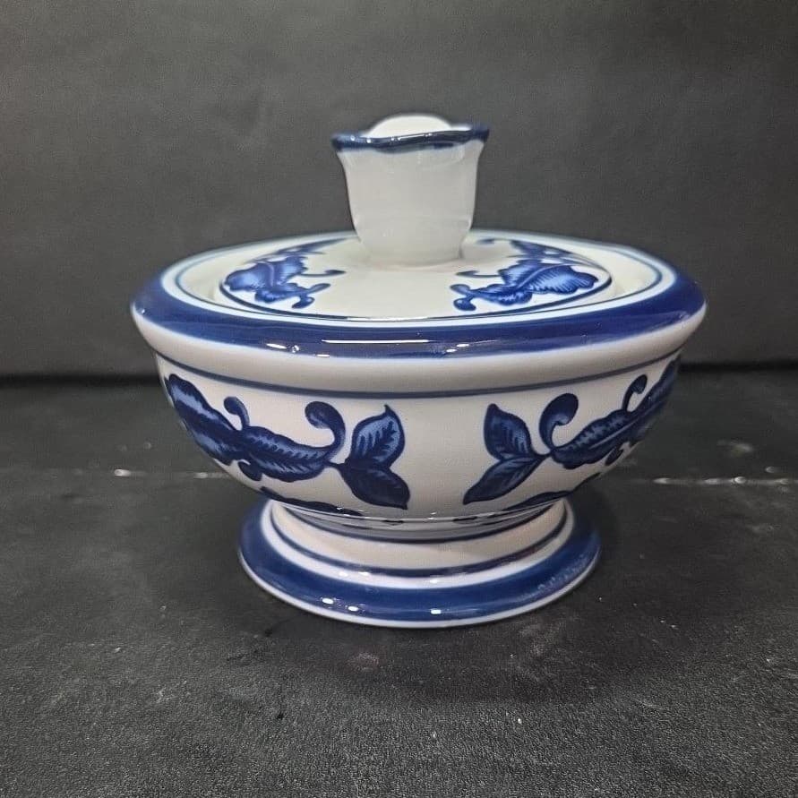 Bombay Company Blue & White Porcelain Lidded Sugar Bowl, Vintage Sweetener Jar - Thumbnail 2