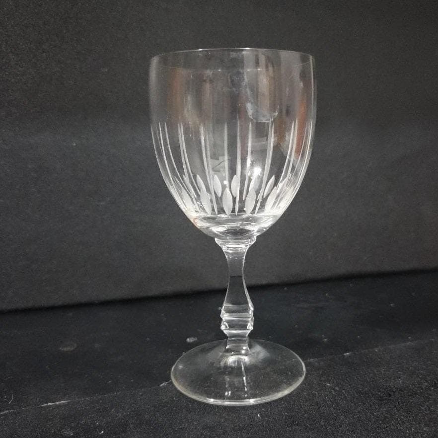 Floral Etched Wine Goblet, Vintage Leaf & Line Pattern, Clear Stemware Drinkware - Thumbnail 8