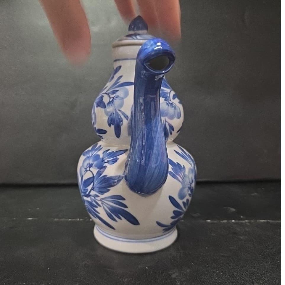 Cobalt Blue & White Floral Tea/Coffee Pot, Porcelain Double Gourd Shaped Carafe - Thumbnail 3