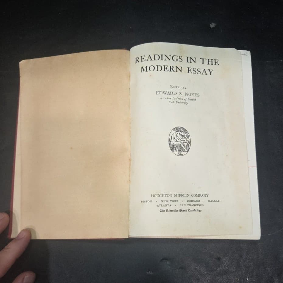 Readings in the Modern Essay 1933 Edward S Noyes Houghton Mifflin Hardcover Book - Thumbnail 4