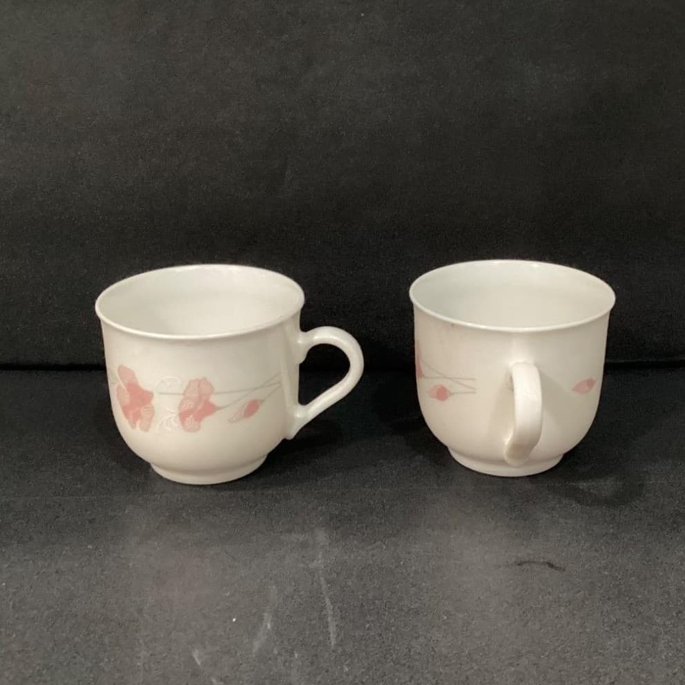 Arcopal France Linette Coffee Cups, Set of 2, Vtg Pink Flowers Design Drinkware - Thumbnail 2