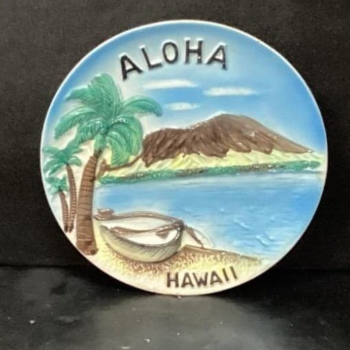 Aloha Hawaii Hand Painted Plate, Vintage 3D Embossed Design, Souvenir Keepsake - Thumbnail 2