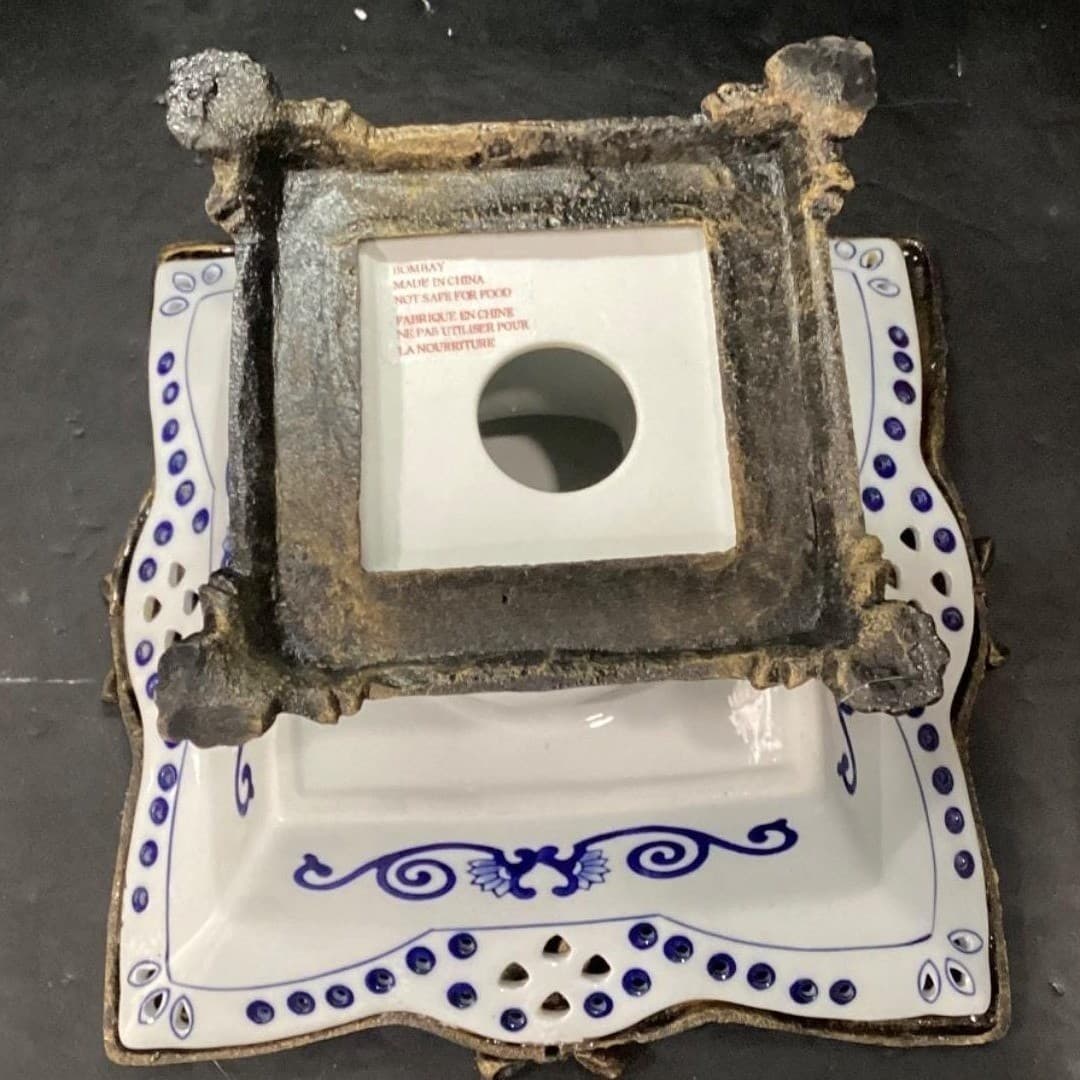 Bombay Company Blue & White Footed Bowl, Vintage Chinoiserie Ceramic, Brass Rim - Thumbnail 7