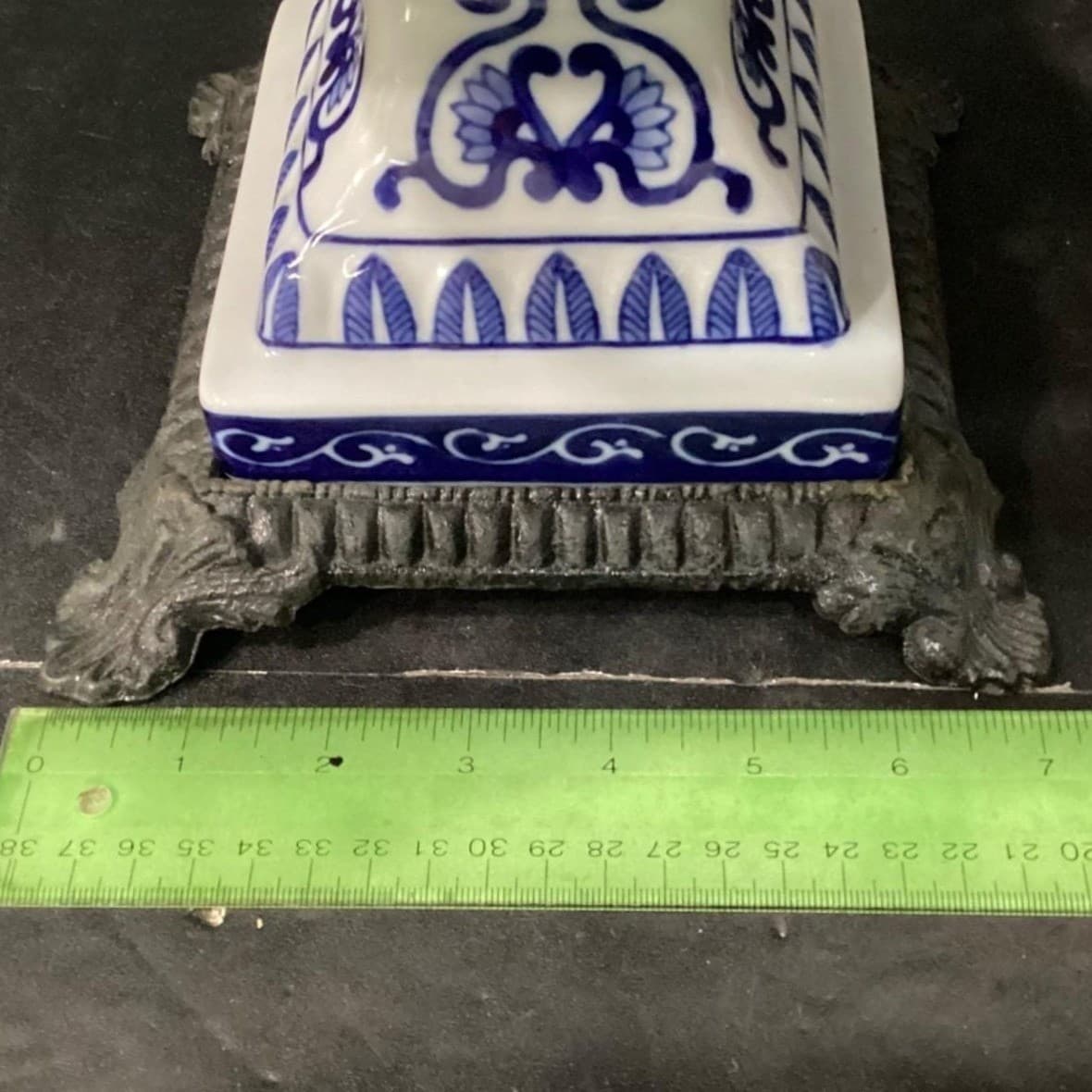 Bombay Company Blue & White Footed Bowl, Vintage Chinoiserie Ceramic, Brass Rim - Thumbnail 11