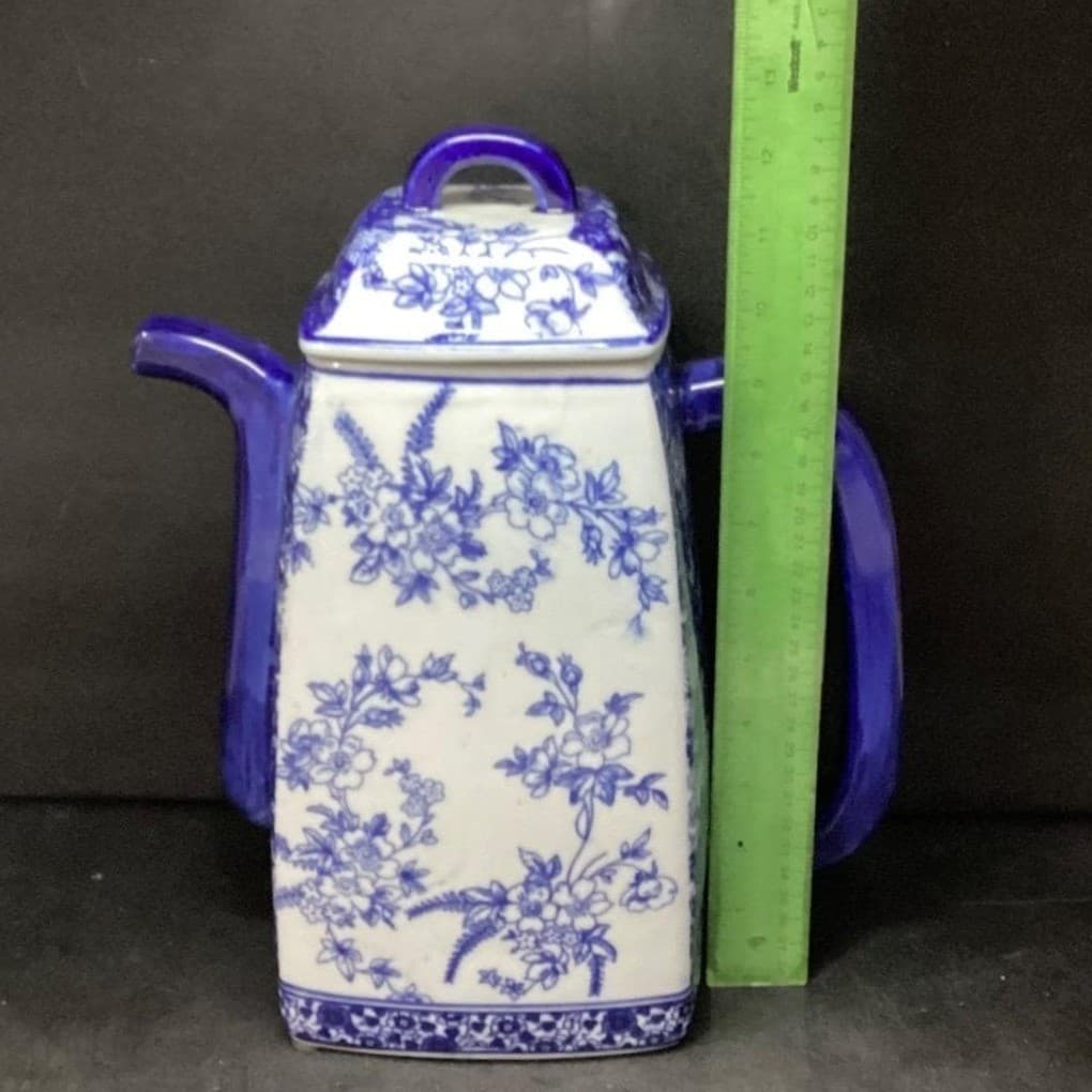 Blue & White Delft-Inspired Square Lidded Pitcher Chinoiserie Floral Ceramic Jug - Thumbnail 11