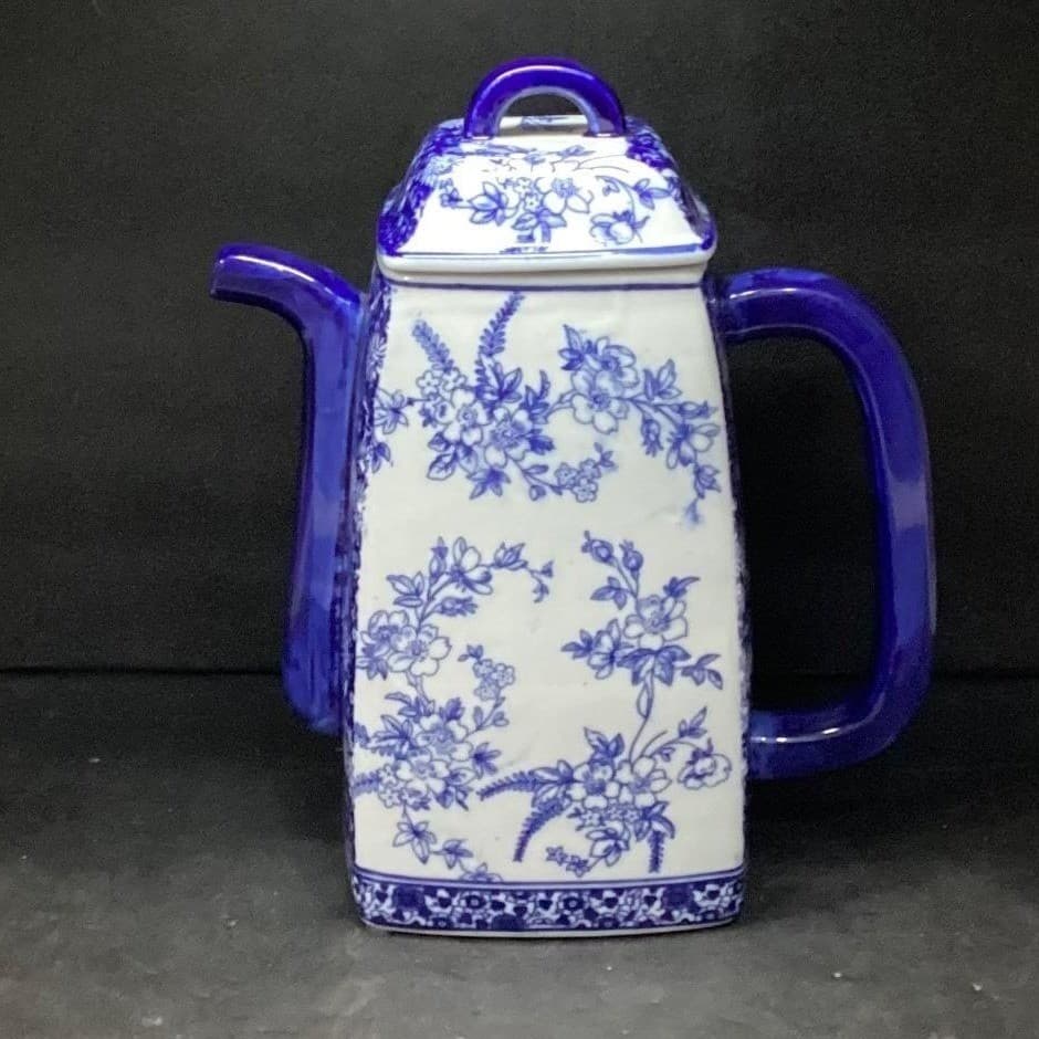 Blue & White Delft-Inspired Square Lidded Pitcher Chinoiserie Floral Ceramic Jug - Thumbnail 2