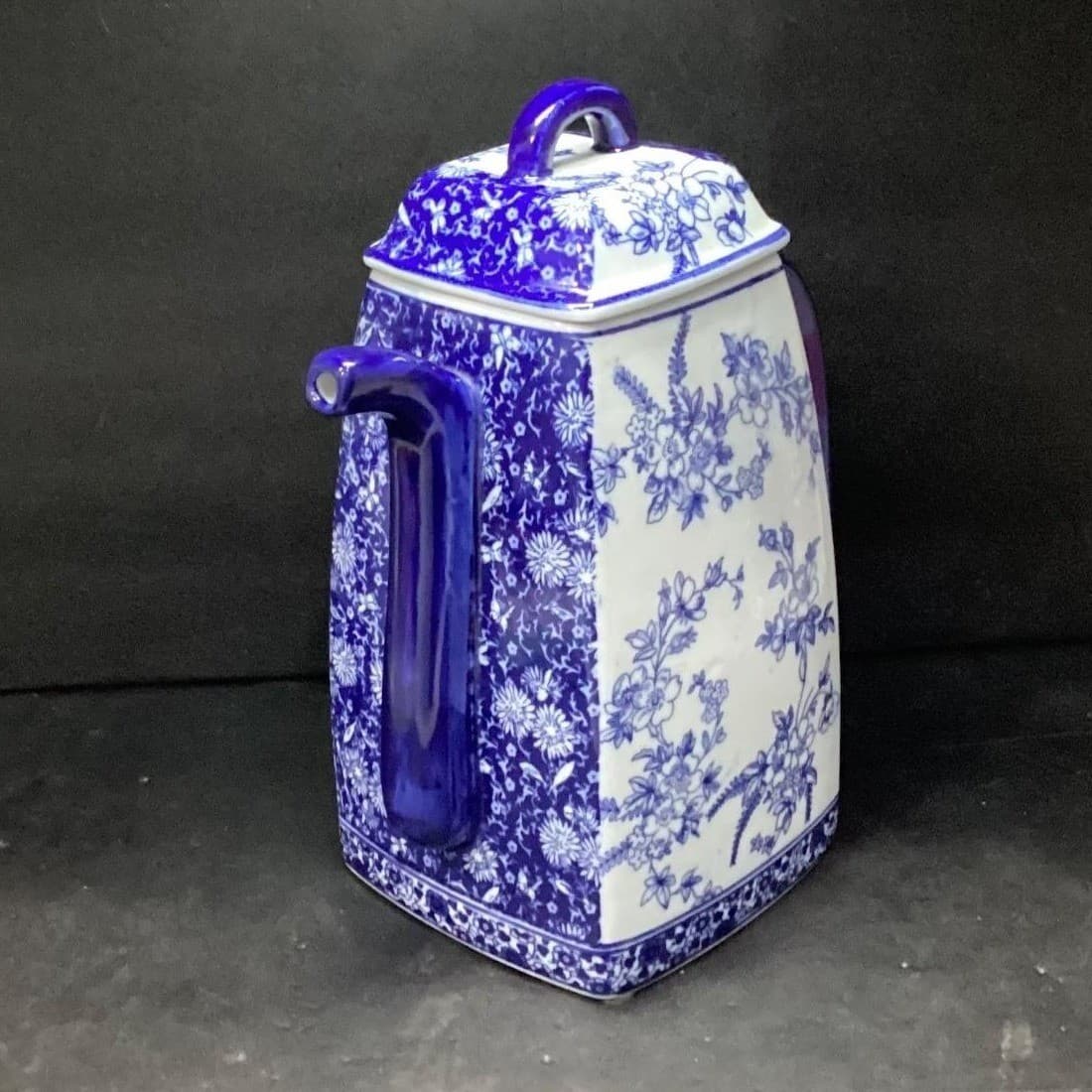 Blue & White Delft-Inspired Square Lidded Pitcher Chinoiserie Floral Ceramic Jug - Thumbnail 3