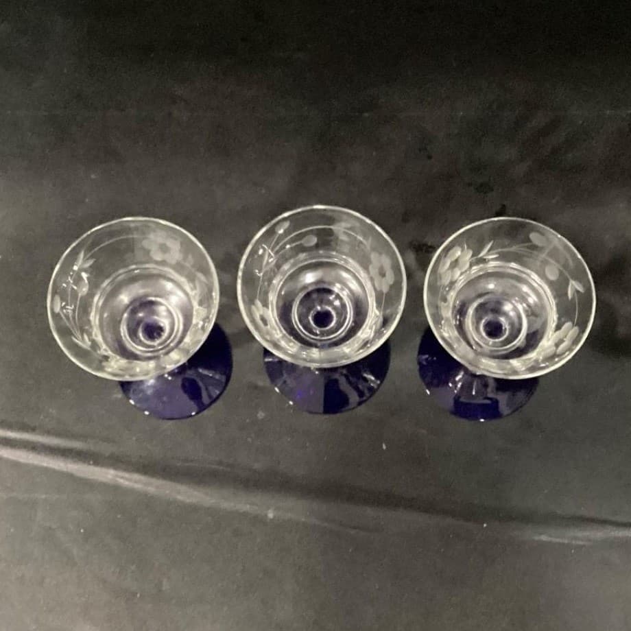 Weston Glass Style Cocktail Glasses, Set of 3 Cobalt Blue Etched Floral Stemware - Thumbnail 4