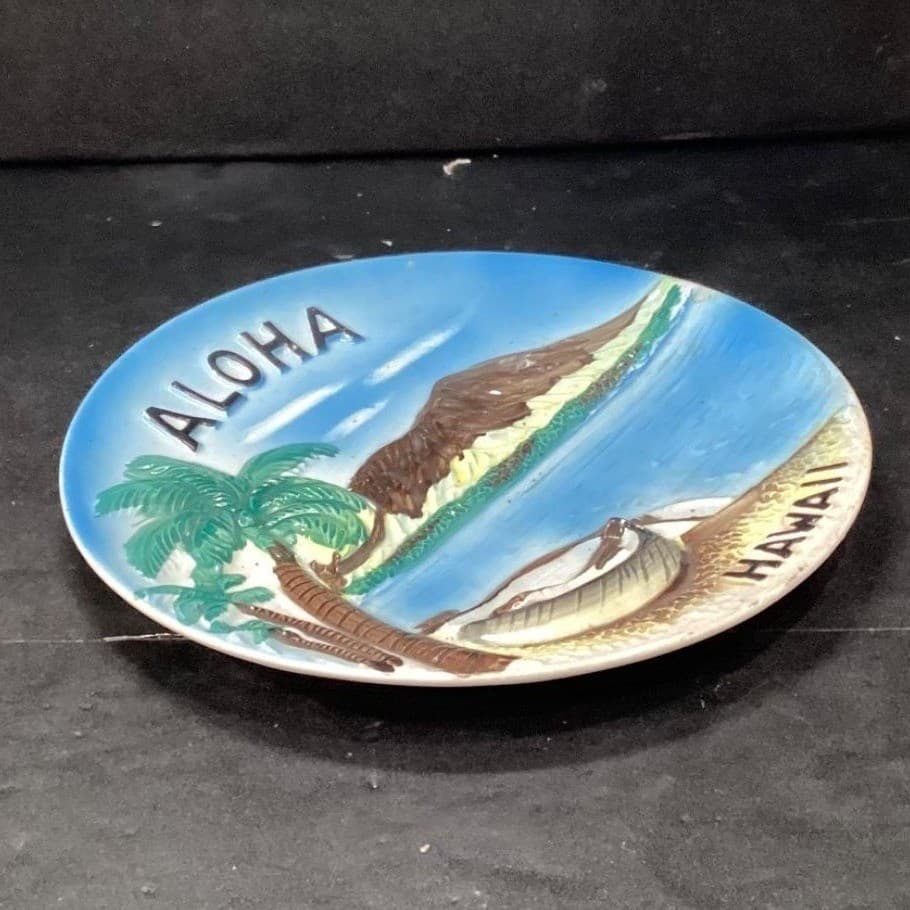 Aloha Hawaii Hand Painted Plate, Vintage 3D Embossed Design, Souvenir Keepsake - Thumbnail 6