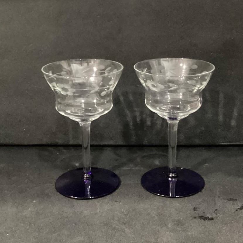 Weston Glass Style Wine Glasses, Set of 2, Vintage Cobalt Blue Etched Stemware - Thumbnail 2