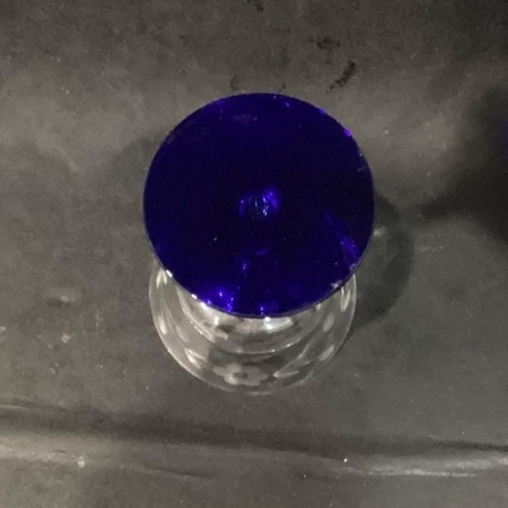 Weston Glass Style Wine Glasses, Set of 2, Vintage Cobalt Blue Etched Stemware - Thumbnail 5