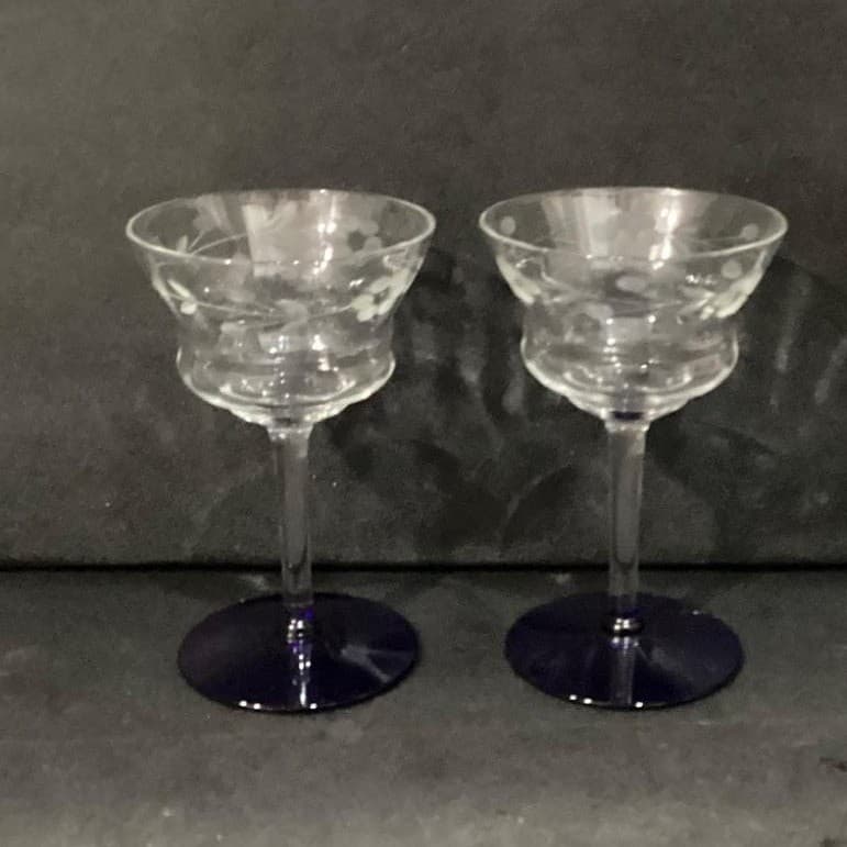 Weston Glass Style Wine Glasses, Set of 2, Vintage Cobalt Blue Etched Stemware - Thumbnail 8