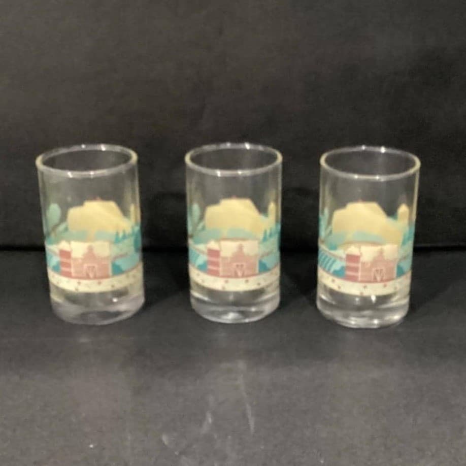 Libbey Crisa Farm Landscape Juice Glasses, Set of 3, Vintage Farmhouse Tumblers - Thumbnail 2