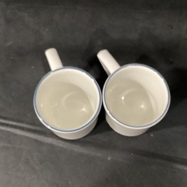 Homer Laughlin Milford Coffee Cups, Set of 2, Vintage Triangle Handle Mugs - Thumbnail 8