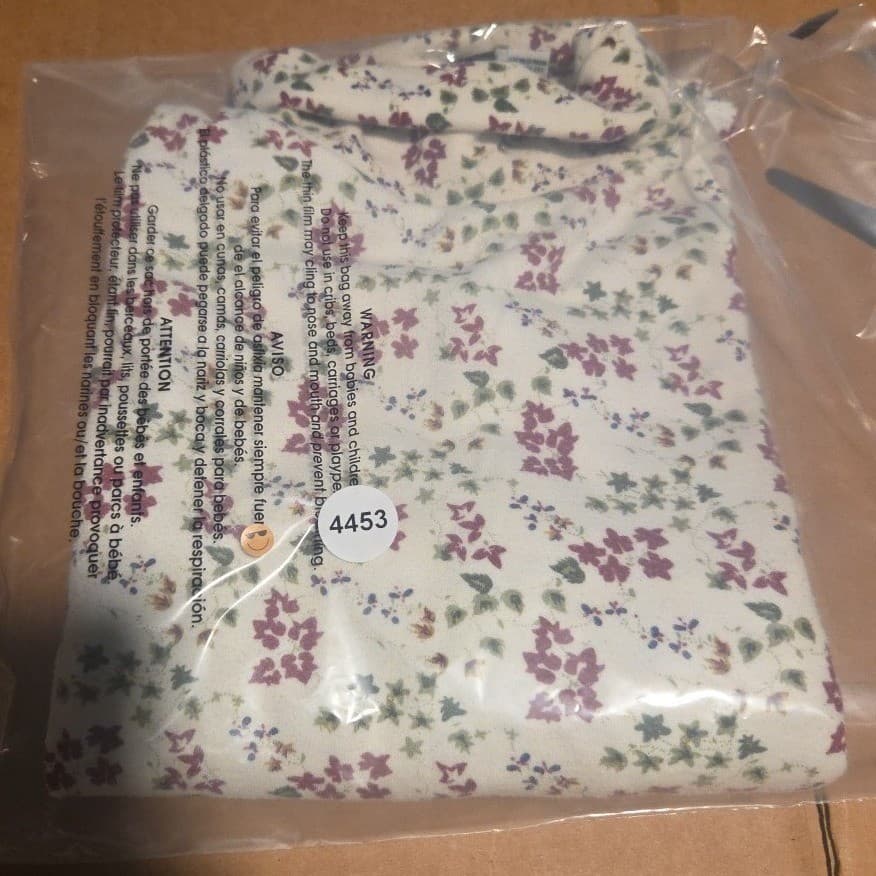 Jason Vintage Floral Ivy Print Turtleneck, Woman's Small Top, Cream Burgundy - Thumbnail 6