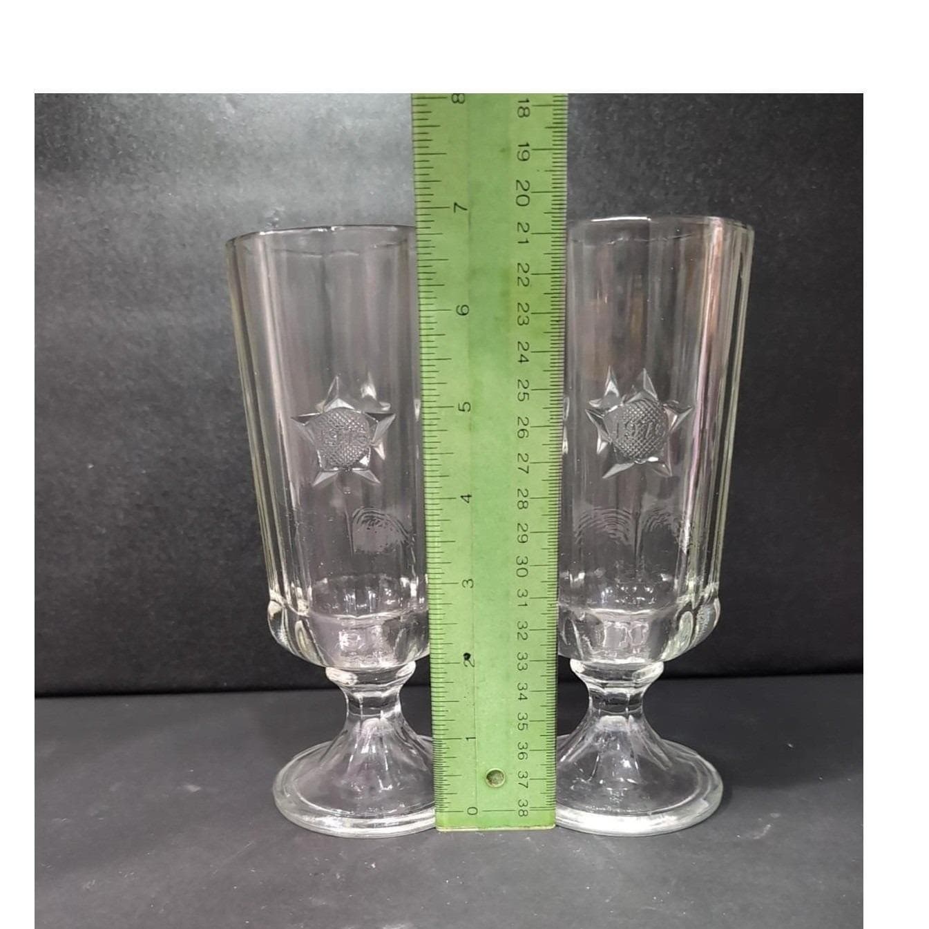 Anchor Hocking Liberty Pilsner Glasses, Set of 2, 1776 Bicentennial Etched Star - Thumbnail 2