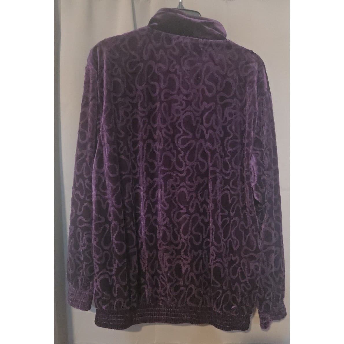 B Blast Purple Velvet Embossed Swirl Zip Up Jacket, Woman's Medium, Mock Neck - Thumbnail 4