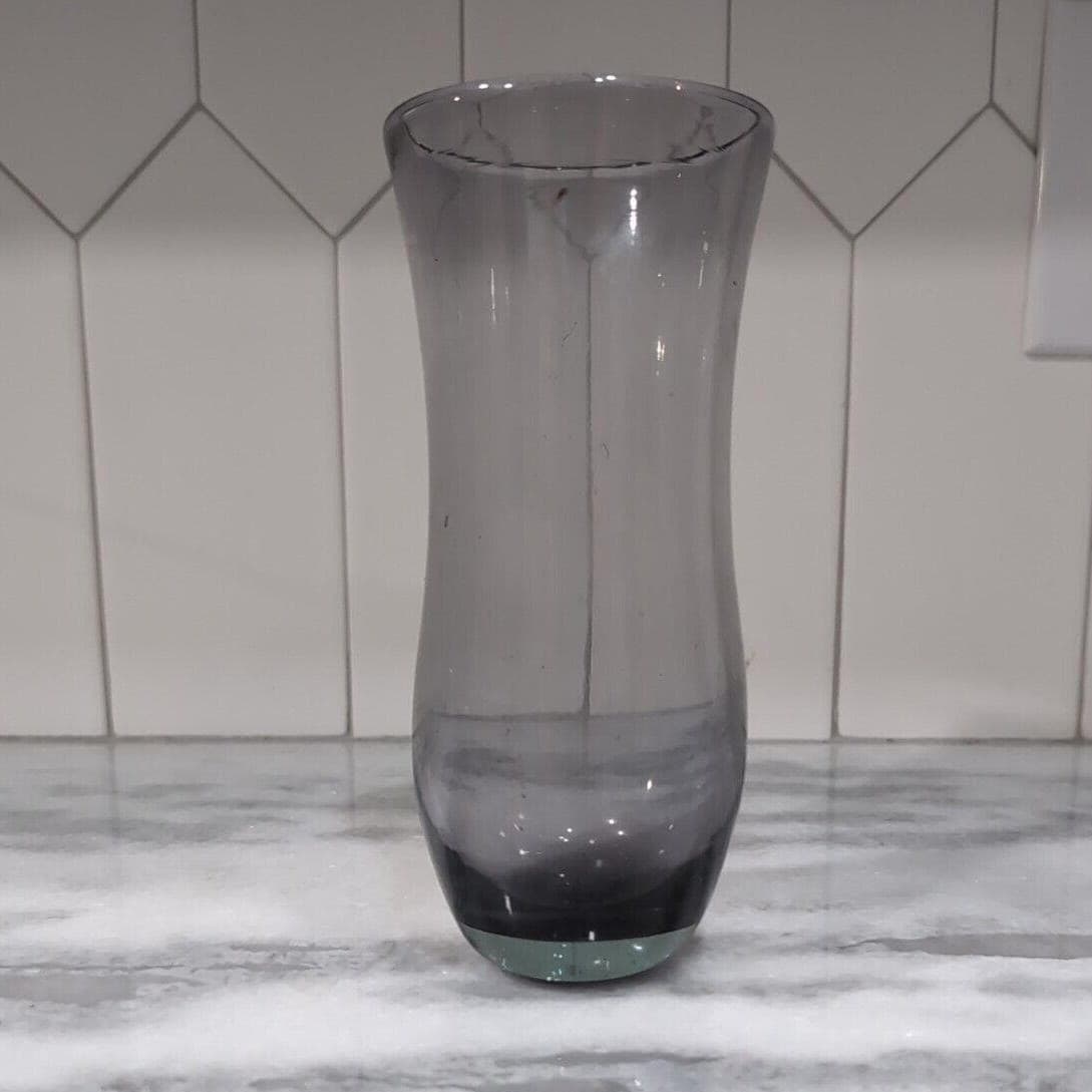 Hand-Blown Purple Smoke Vase, Bulbous Body Art Glass, Vintage Floral Centerpiece - Thumbnail 2