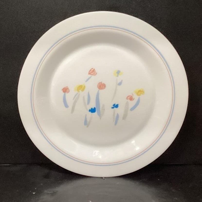 Arcopal France Pastoral Dinner Plate, Vintage Floral Dinnerware, White Tableware - Thumbnail 2