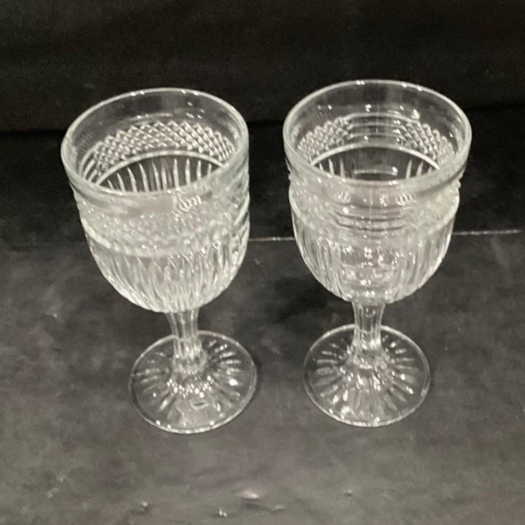 Libbey Radiant Clear Wine Glasses, Set of 2, Vintage Stemware, Water Goblets - Thumbnail 3