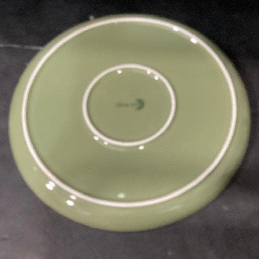 Dowan Cream Dinner Plates, Set of 4, Green Underside, Replacement Dinnerware - Thumbnail 4