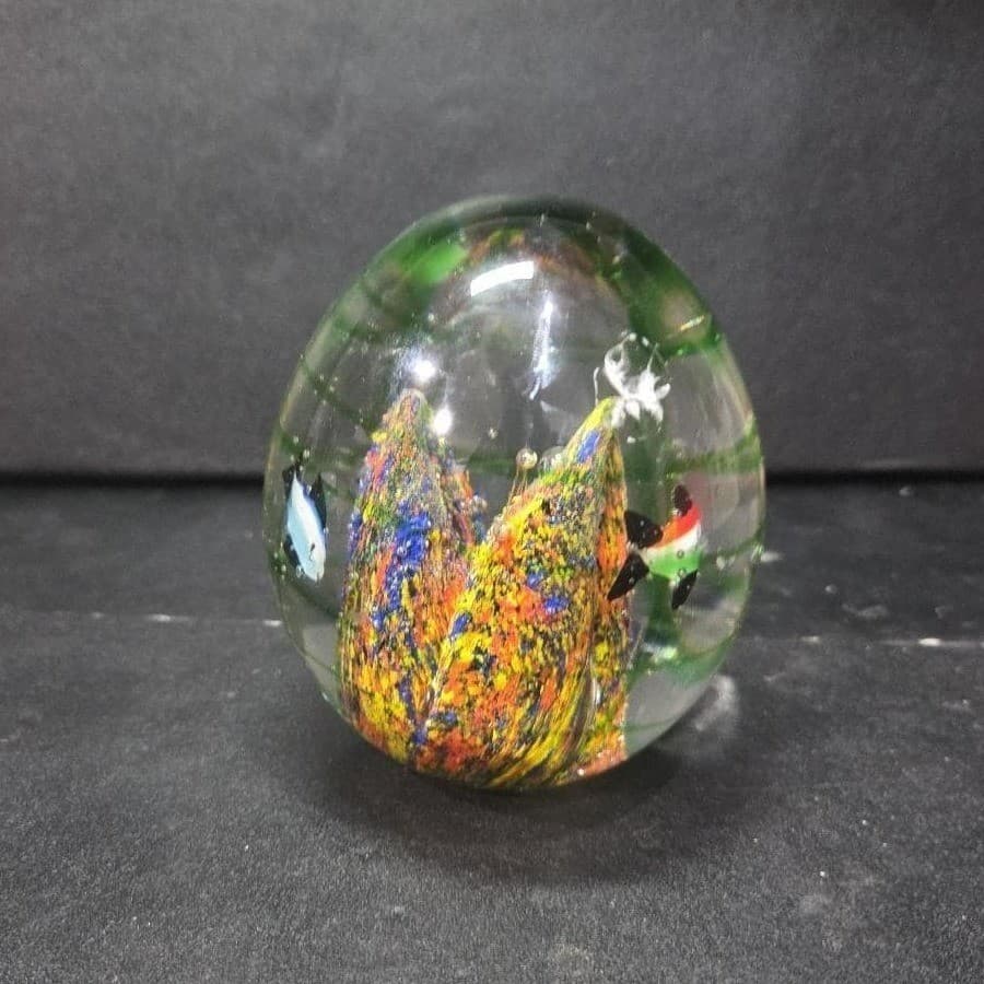 Nautical Oval Heavy Glass Paperweight, Fish And Coral Design, Controlled Bubbles - Thumbnail 5