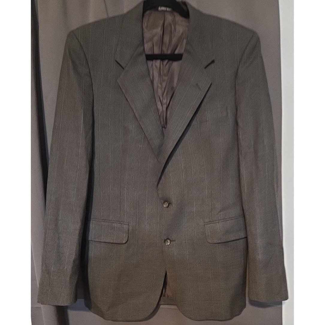 Kingsridge Grey Pinstripe Blazer, Men's 42E Two Button Suit Jacket, Made in USA - Thumbnail 3