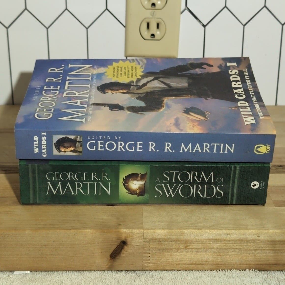 George R.R. Martin Paperback Book Lot, Wild Cards I & A Storm of Swords - Thumbnail 2