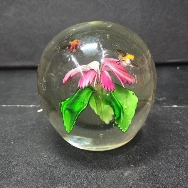 Silvestri Art Glass Paperweight, Purple Flower with Two Bees, Vintage Sculpture - Thumbnail 3
