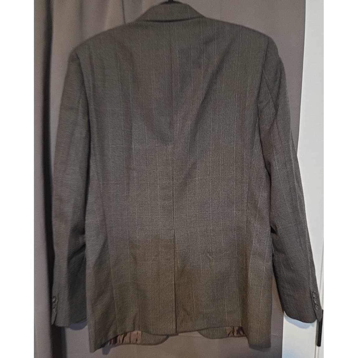 Kingsridge Grey Pinstripe Blazer, Men's 42E Two Button Suit Jacket, Made in USA - Thumbnail 4