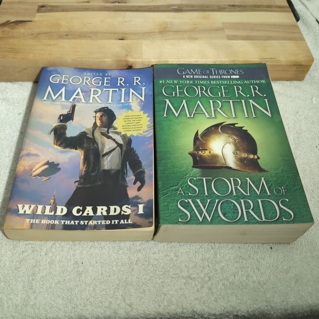 George R.R. Martin Paperback Book Lot, Wild Cards I & A Storm of Swords - Thumbnail 3