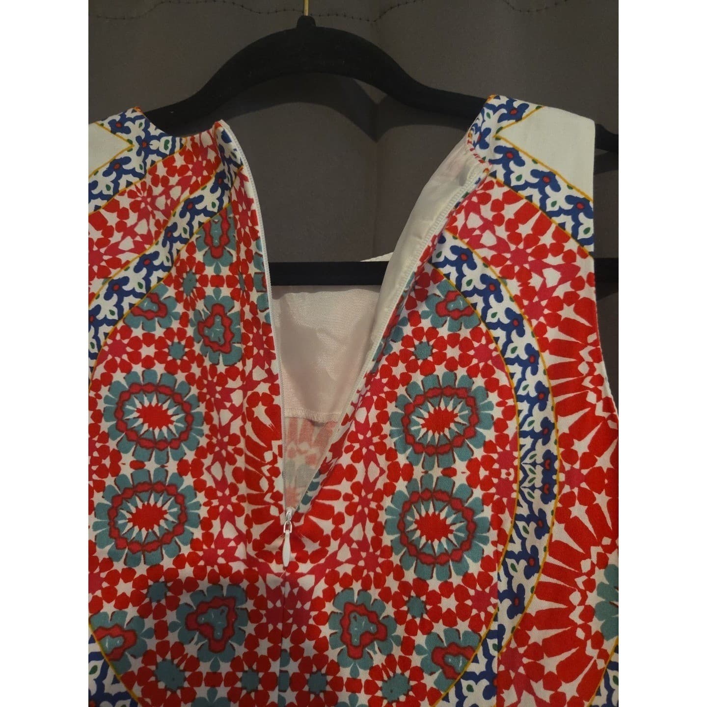London Times Red Blue Kaleidoscope Medallion Sheath Dress, Woman's Size 8 - Thumbnail 8