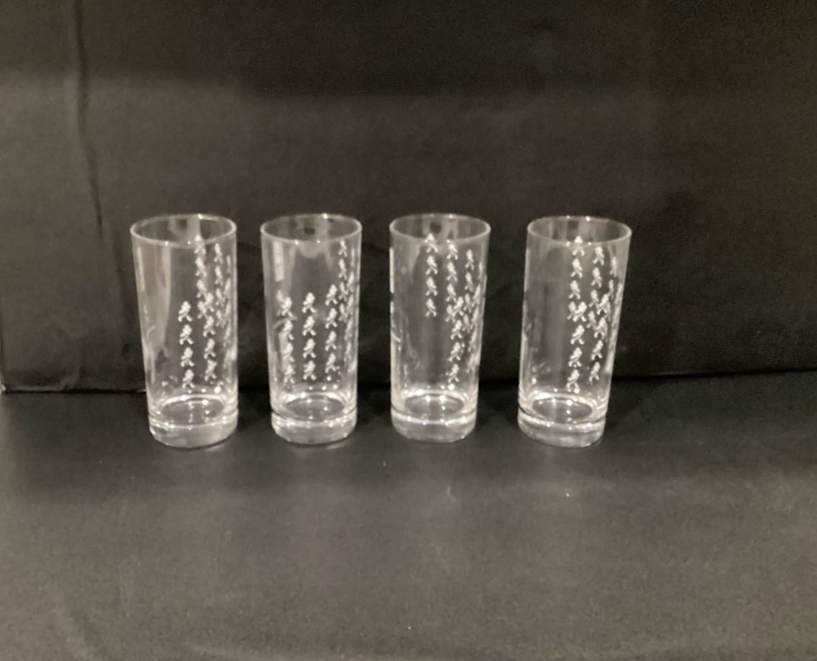 Johnnie Walker Glass Keep Walking Highball Glasses White Logo Set of 4 - Thumbnail 8