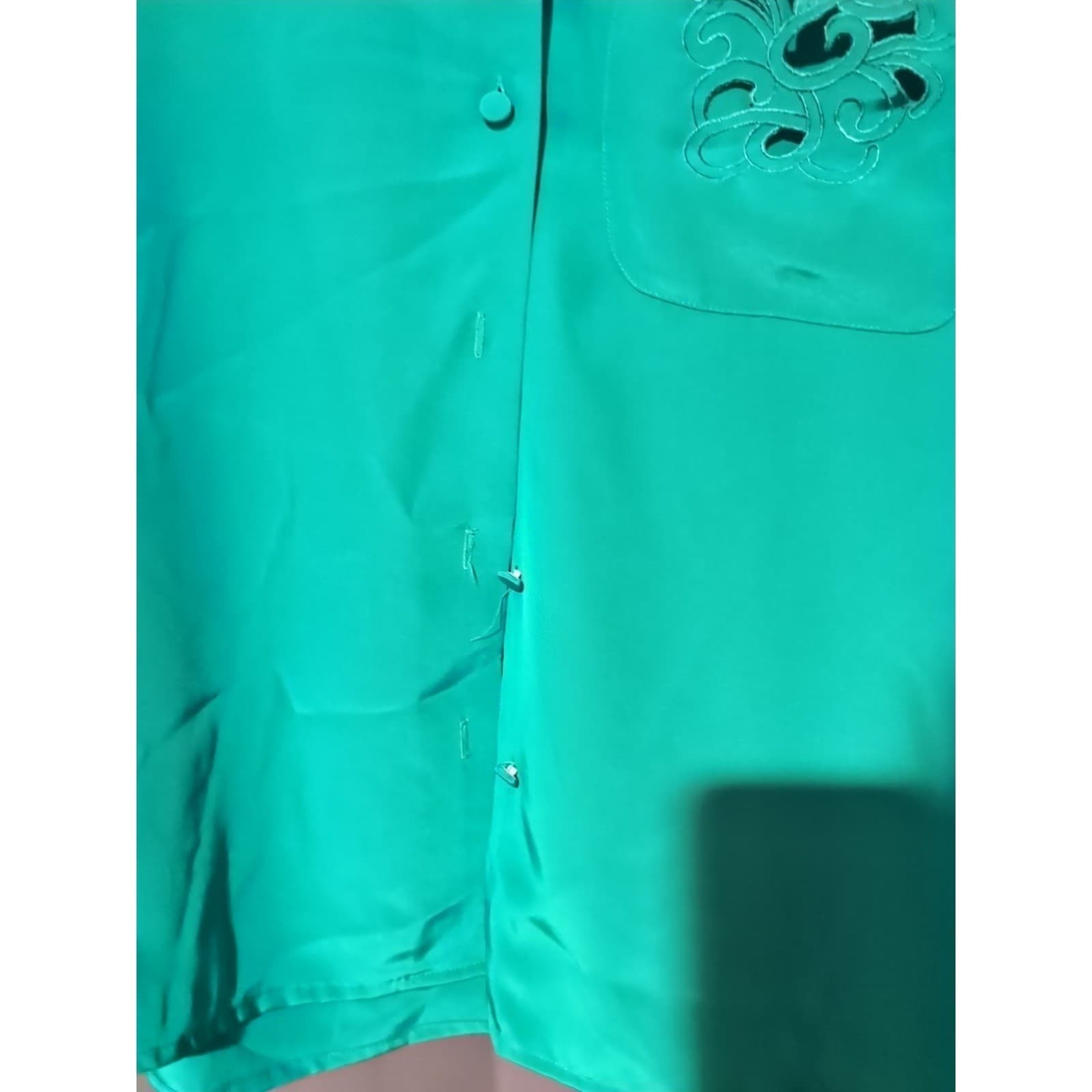 Tigi Sport Vintage Teal Green Embroidered Cut Out Collar Blouse, Woman's Size 8 - Thumbnail 8