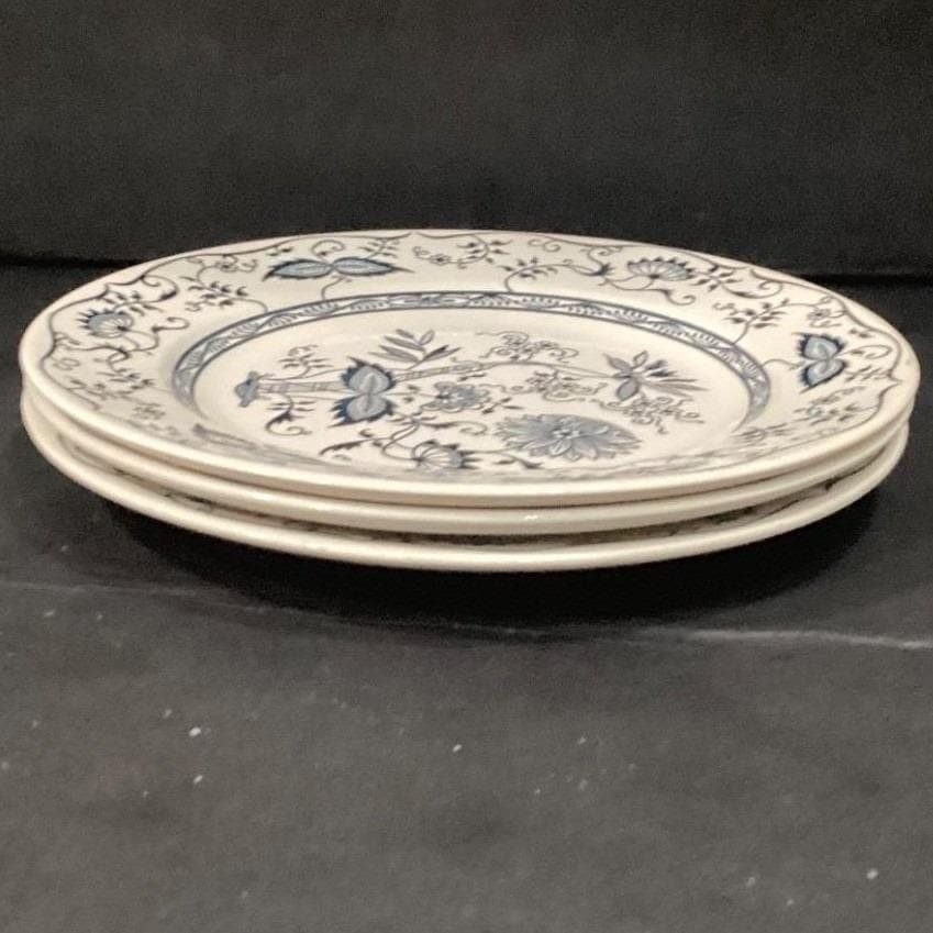 Royal USA Cavalier Blue Onion Dinner Plates, Set of 3, Vtg Ironstone, Dinnerware - Thumbnail 9