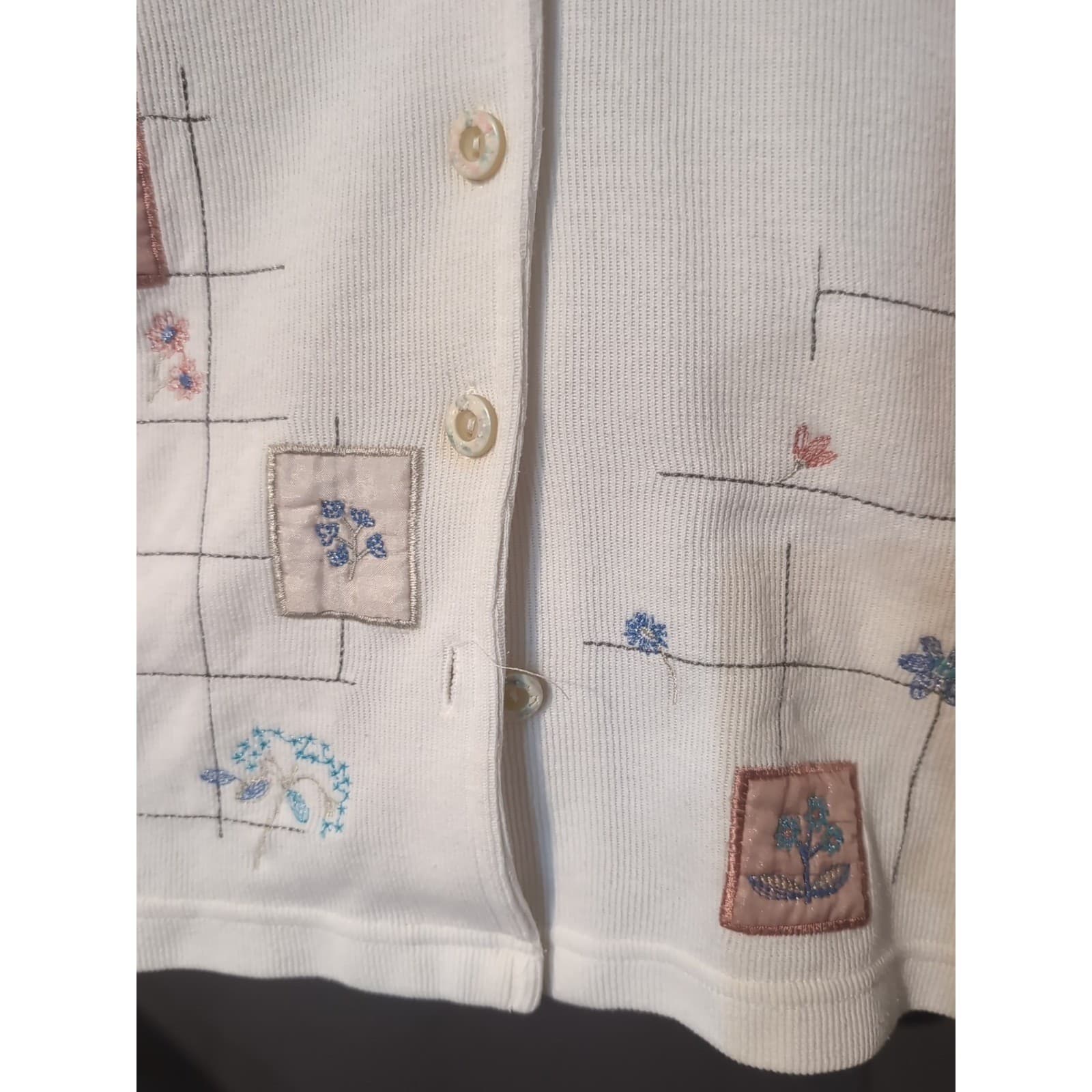 Teddi White Ribbed Knit Short Sleeve Cardigan, Floral Embroidered, Women's Large - Thumbnail 7