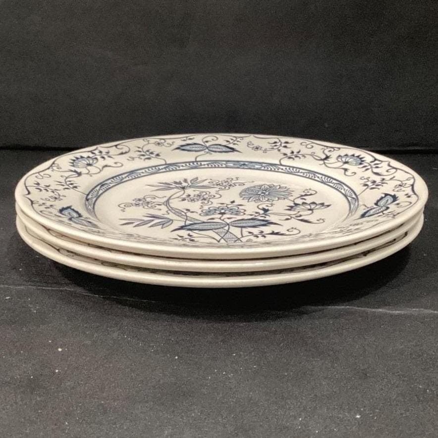Royal USA Cavalier Blue Onion Dinner Plates, Set of 3, Vtg Ironstone, Dinnerware - Thumbnail 7