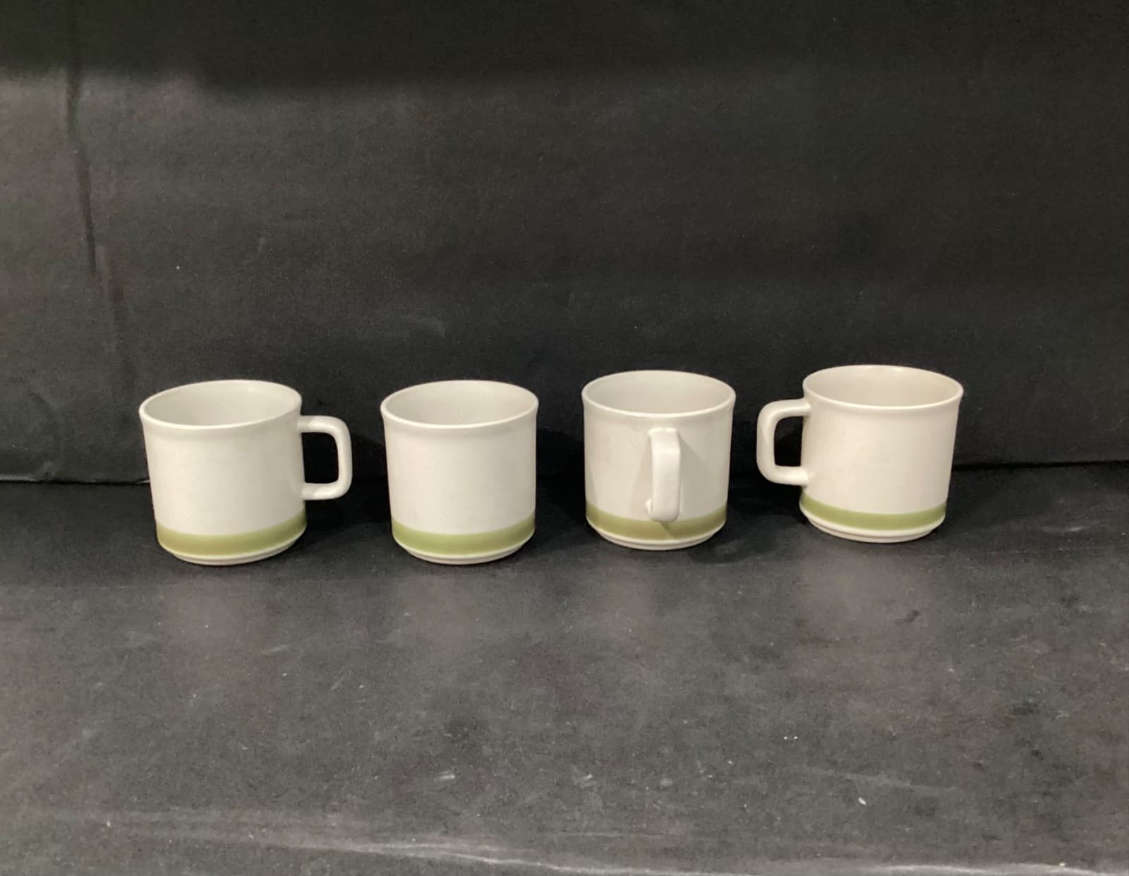 Spring Collection Stoneware Coffee Mugs Vintage 70s Set of 4 Green Rim at Bottom - Thumbnail 2