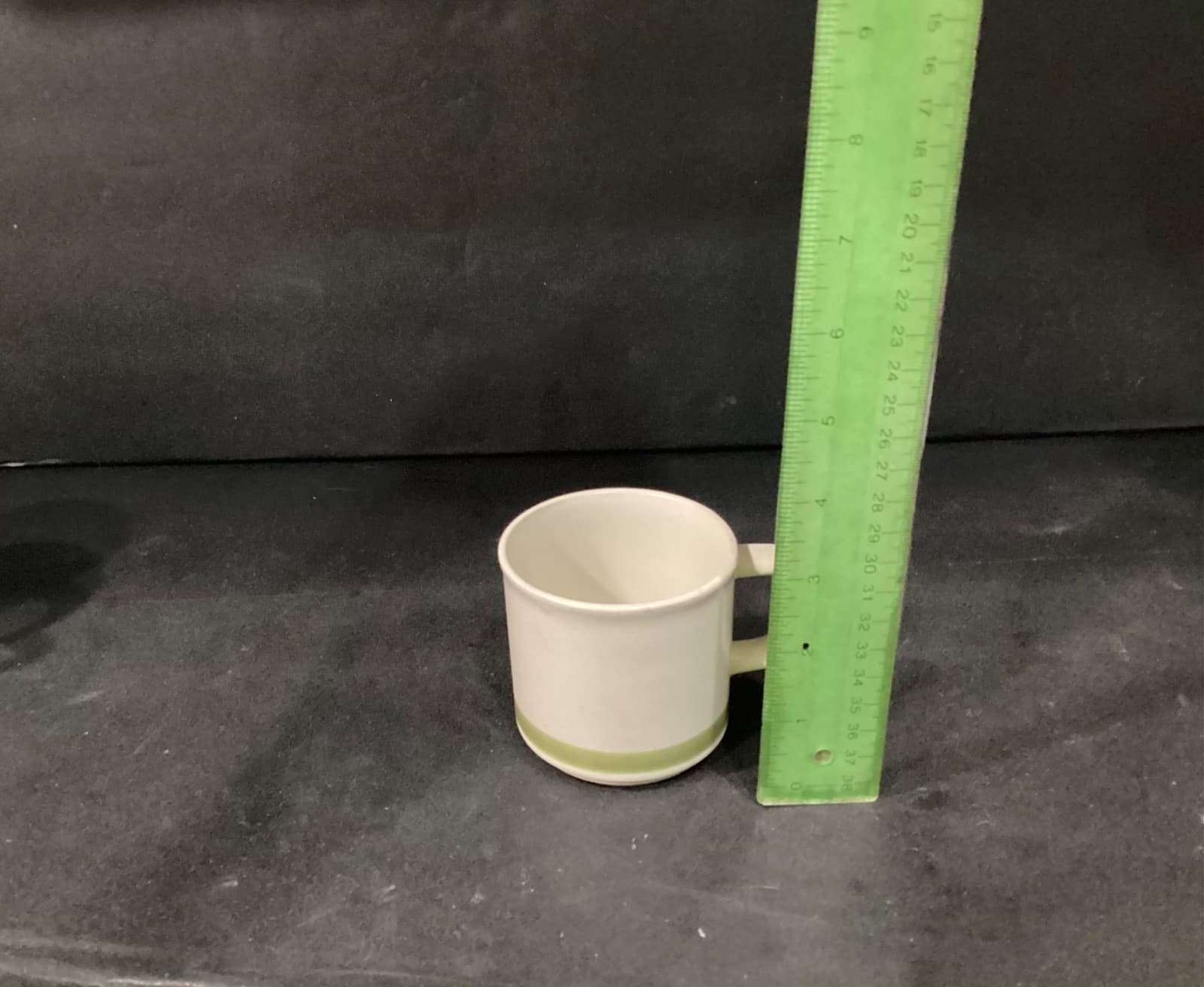Spring Collection Stoneware Coffee Mugs Vintage 70s Set of 4 Green Rim at Bottom - Thumbnail 5