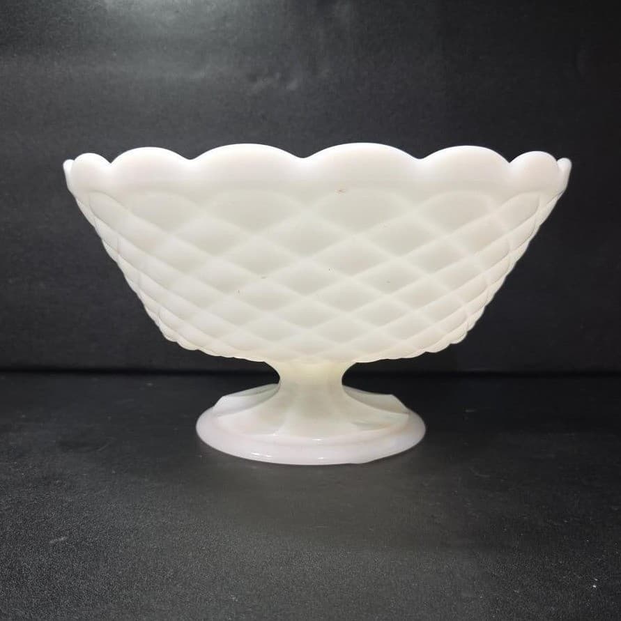 Milk Glass Footed Fruit Bowl Centerpiece, Diamond Quilt Pattern, Vintage Compote - Thumbnail 4