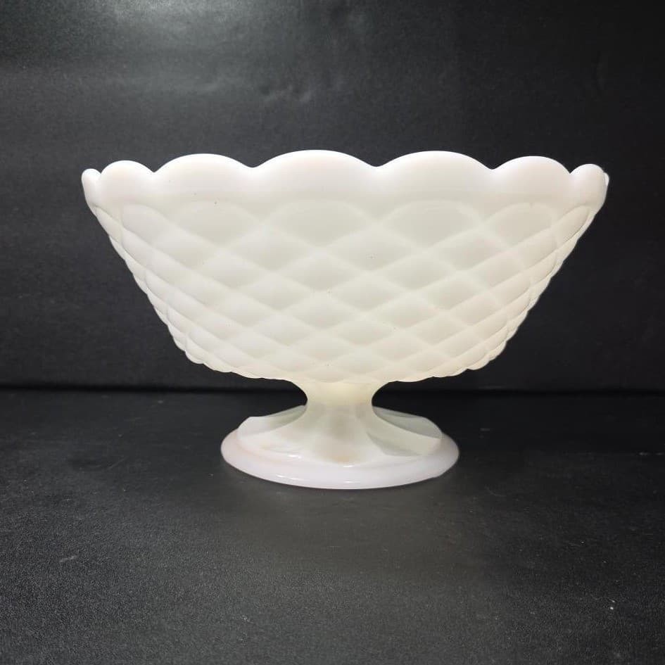 Milk Glass Footed Fruit Bowl Centerpiece, Diamond Quilt Pattern, Vintage Compote - Thumbnail 5