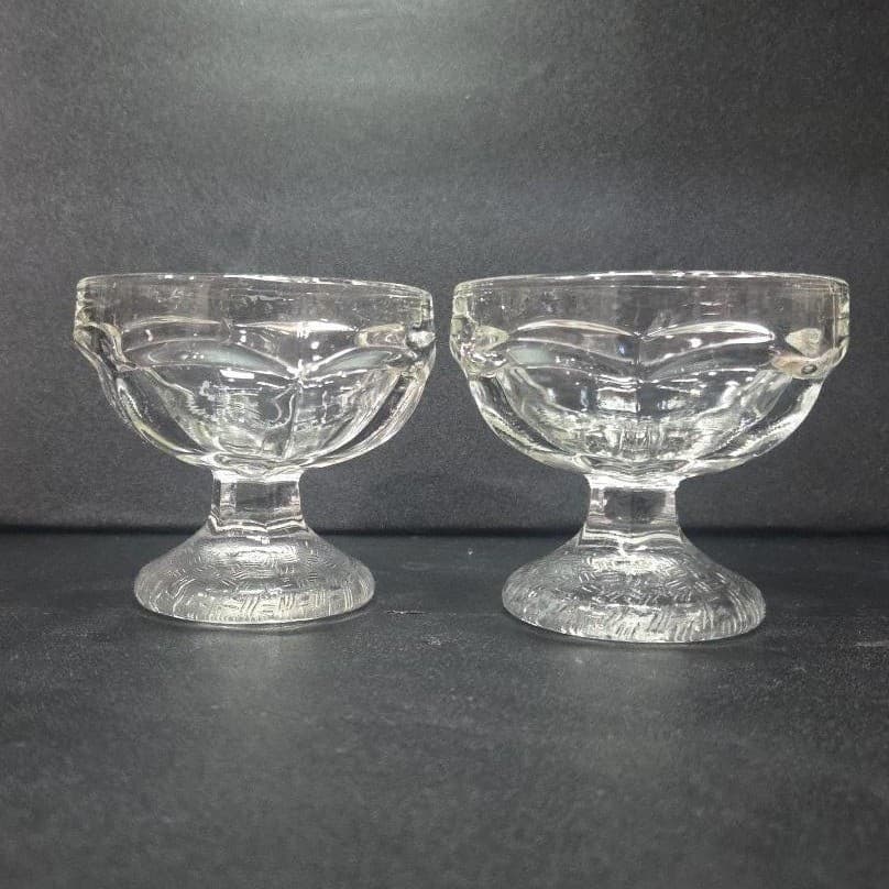 Dominion Clear Sherbet Glasses, Set of 2, Vintage Textured Base Dessert Cups - Thumbnail 3