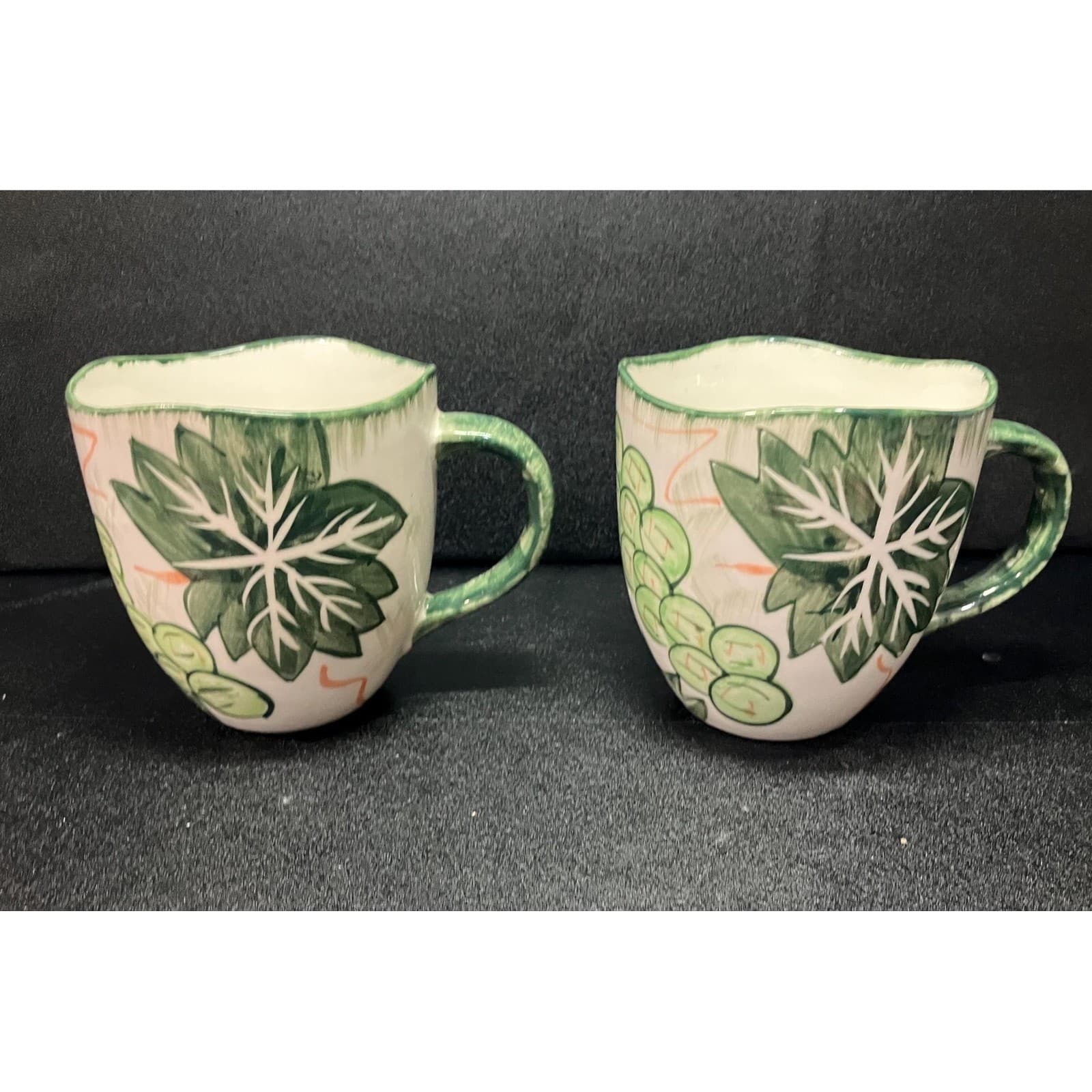 Ruby Lotus Rim Green Large Coffee Cups, Set of 2, Vintage Grape Design Mug - Thumbnail 2