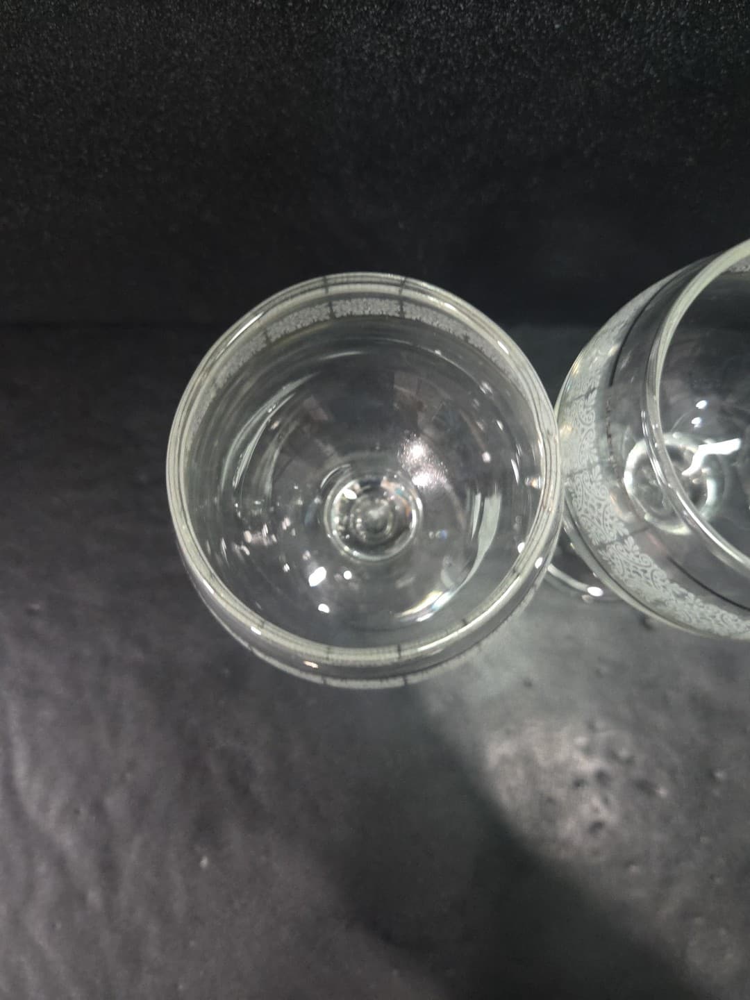 Art Deco Wine Glasses, Set of 4, Silver & White MCM Glasses, Vintage Decoration - Thumbnail 6