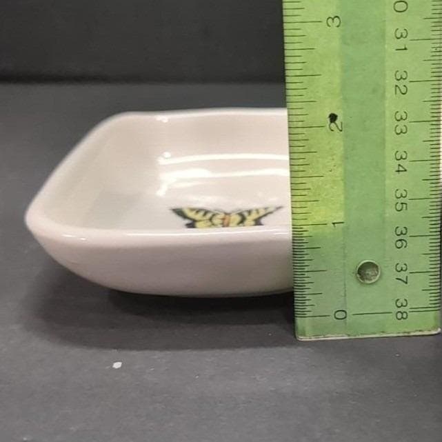 Rae Dunn Pottery Yellow Winged Butterfly Soap Tray, Artisan Collection Plate - Thumbnail 4