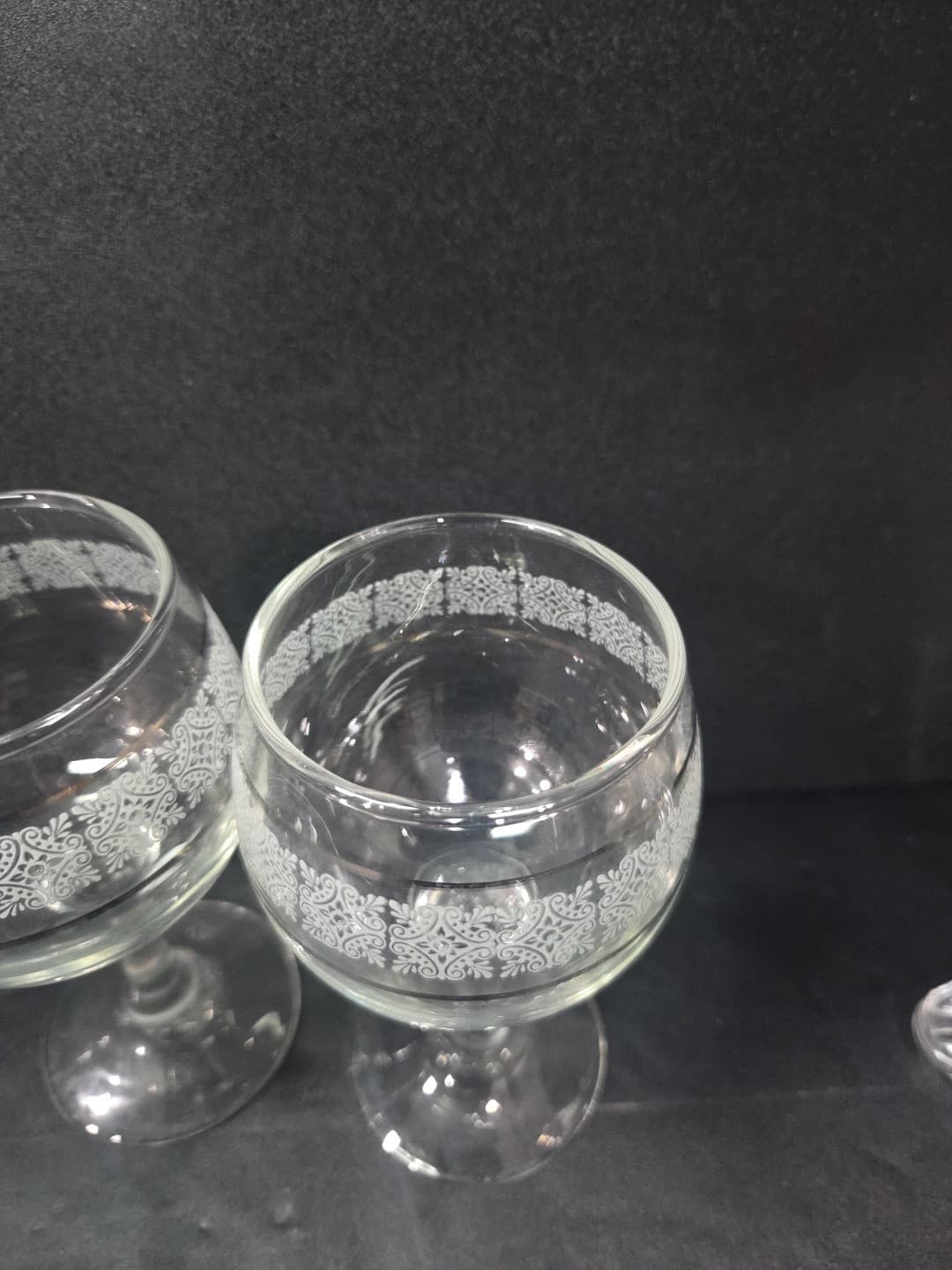 Art Deco Wine Glasses, Set of 4, Silver & White MCM Glasses, Vintage Decoration - Thumbnail 5