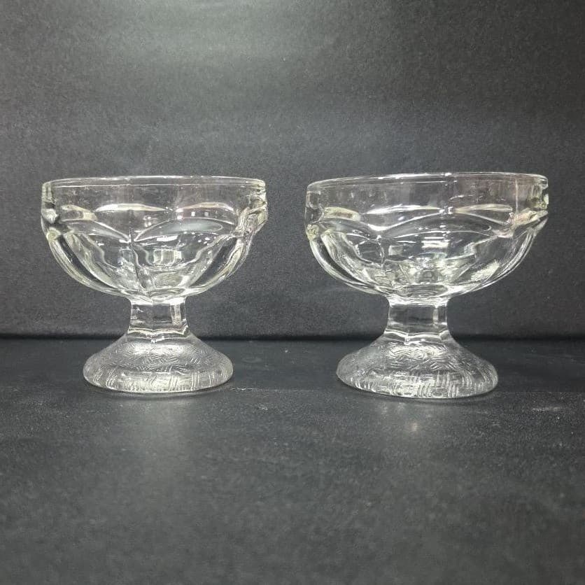 Dominion Clear Sherbet Glasses, Set of 2, Vintage Textured Base Dessert Cups - Thumbnail 5