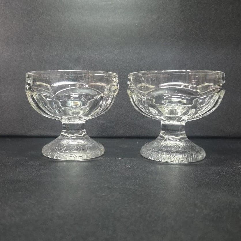 Dominion Clear Sherbet Glasses, Set of 2, Vintage Textured Base Dessert Cups - Thumbnail 2