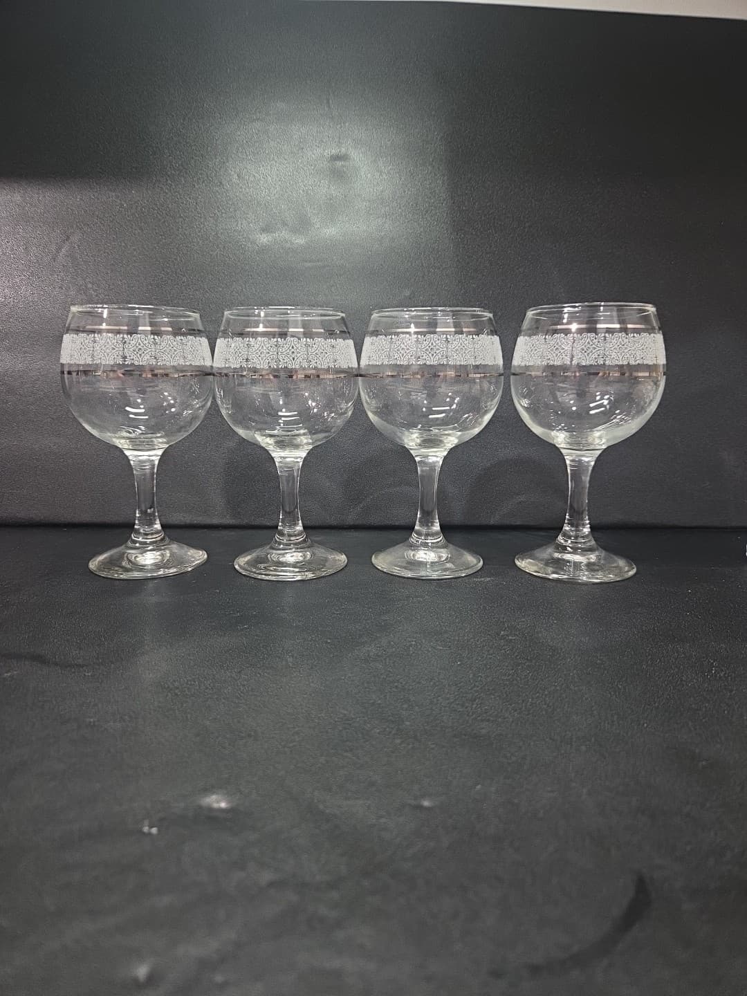 Art Deco Wine Glasses, Set of 4, Silver & White MCM Glasses, Vintage Decoration