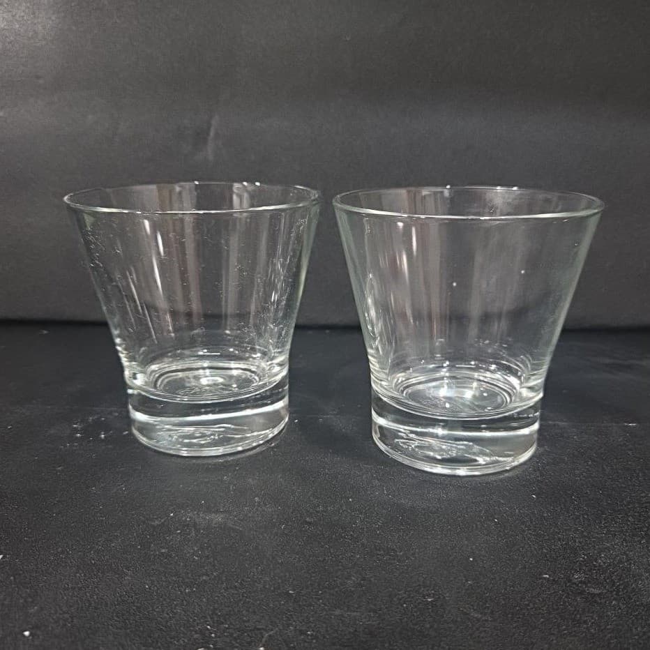 Crown Royal Tapered Whiskey Glasses, Set of 2, Embossed Logo, Italian Barware - Thumbnail 4